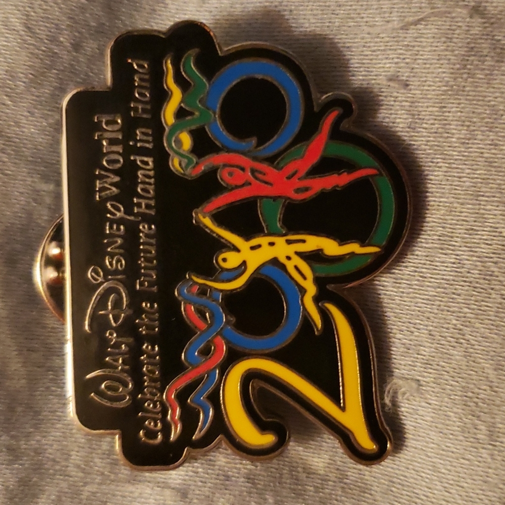 Walt Disney World 2000 Millennium Celebration Pin